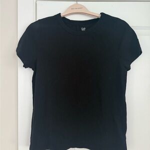 GAP Women's Classic Black Tee